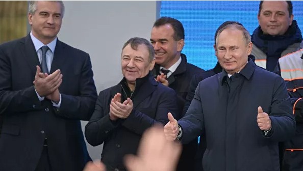 Аксенов прокомментировал запуск ж/д движения по Крымскому мосту