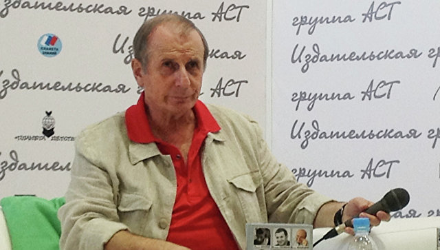 "Эхо Москвы" приостановило сотрудничество с Веллером после скандала в эфире