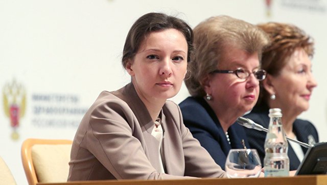 Кузнецова заявила о росте числа обращений к детским омбудсменам