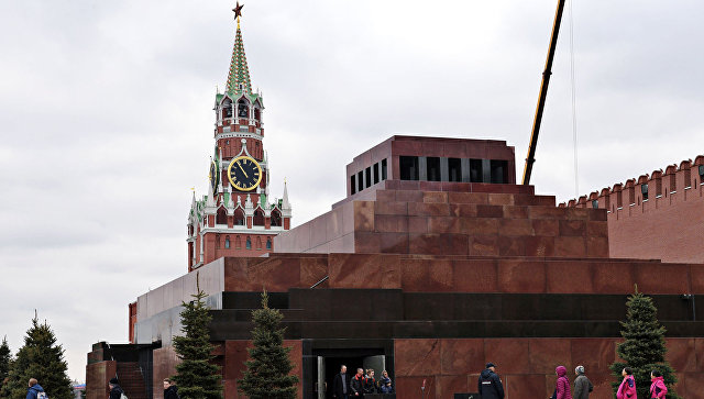 Мавзолей Ленина временно закроют для посетителей