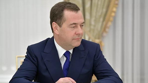 Медведев отметил роль добровольческих организаций