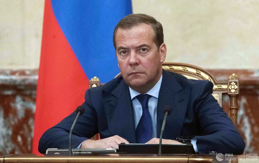 Медведев поддержал модернизацию очистных сооружений в Астрахани