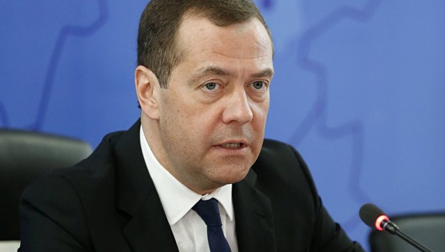 Медведев выступил за обустройство дворов с учетом пожеланий жителей районов
