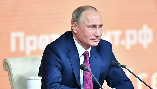 "Неиссякаемая энергия". Путин тепло поздравил Дунаевского с юбилеем