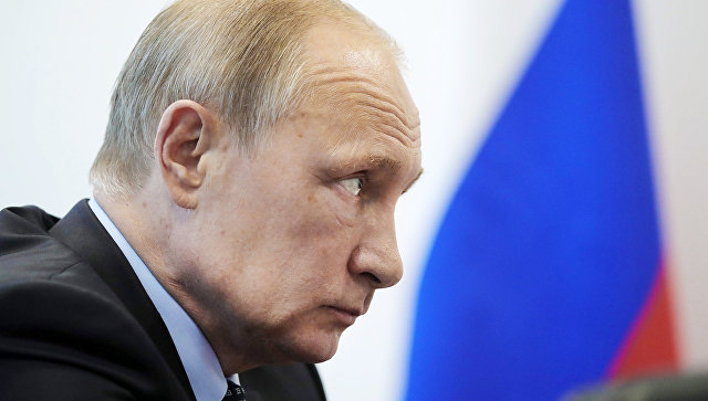 Путин подписал закон о создании реестра коррупционеров