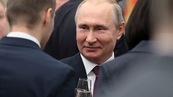 Путин присвоил ордена послу в Египте и представителю по вопросам границы