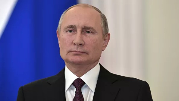 Путин призвал наращивать усилия по защите исторической правды