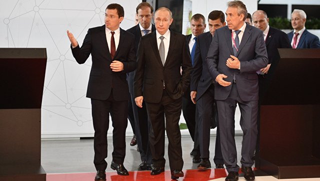 Путин рассказал, на какой машине ездил во время работы в мэрии Петербурга