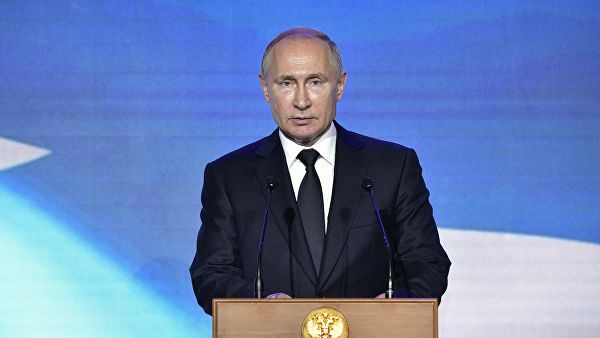 Путин рассказал о значении железных дорог для развития России
