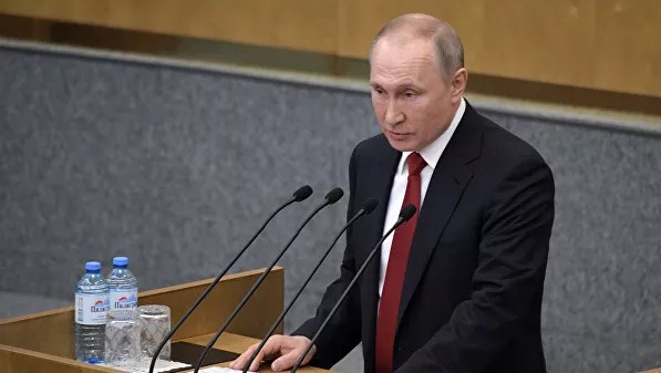 Путин спросил КС об условиях вступления в силу поправок к Конституции