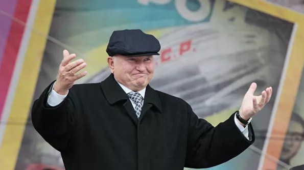 Путин высоко ценил вклад Лужкова в развитие Москвы, заявил Песков