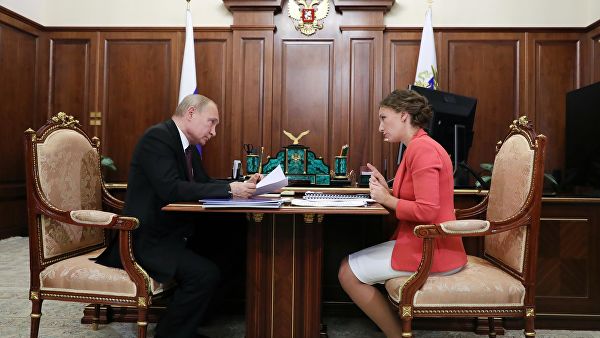 Путина попросили помочь с реформированием детских домов-интернатов
