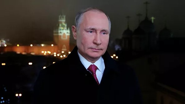 Рейтинг новогоднего обращения Путина по телевидению составил 43,7%