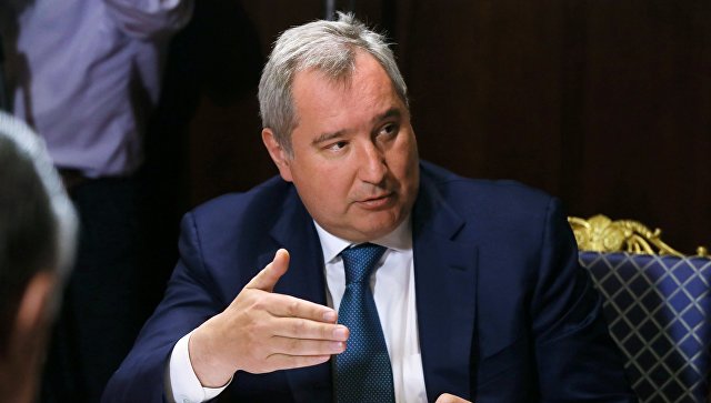 Рогозин назвал абсурдом критику США о якобы кибервмешательстве России