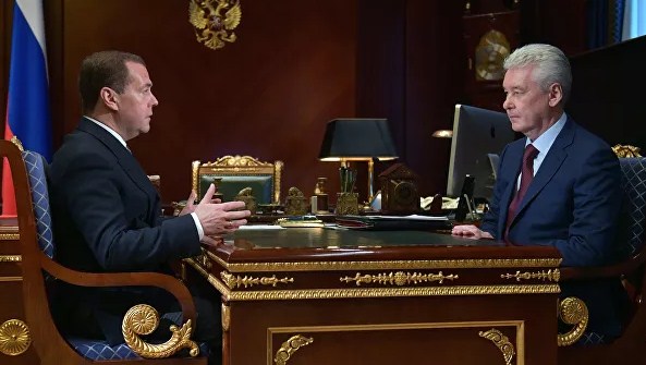Собянин поздравил Медведева с днем рождения