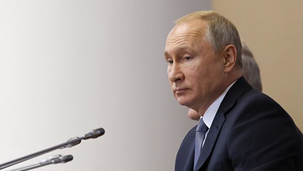 Сокращения бюджетных мест в российских вузах не планируется, заявил Путин