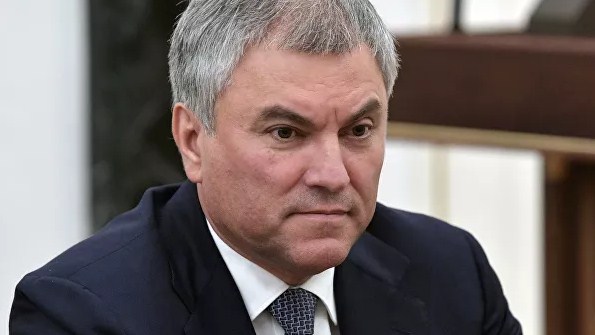 Володин призвал защищать и поддерживать журналистов