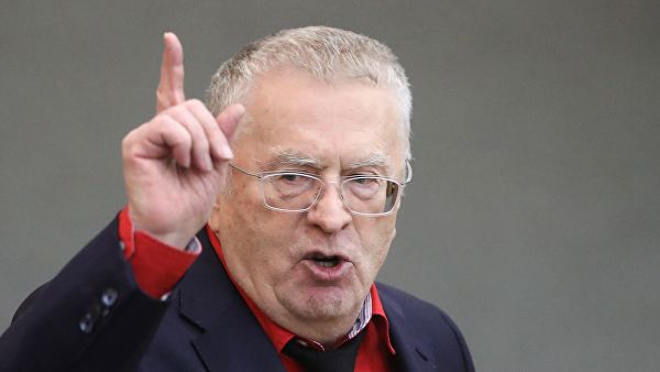 Жириновский предложил ужесточить требования к автобусам для перевозки детей